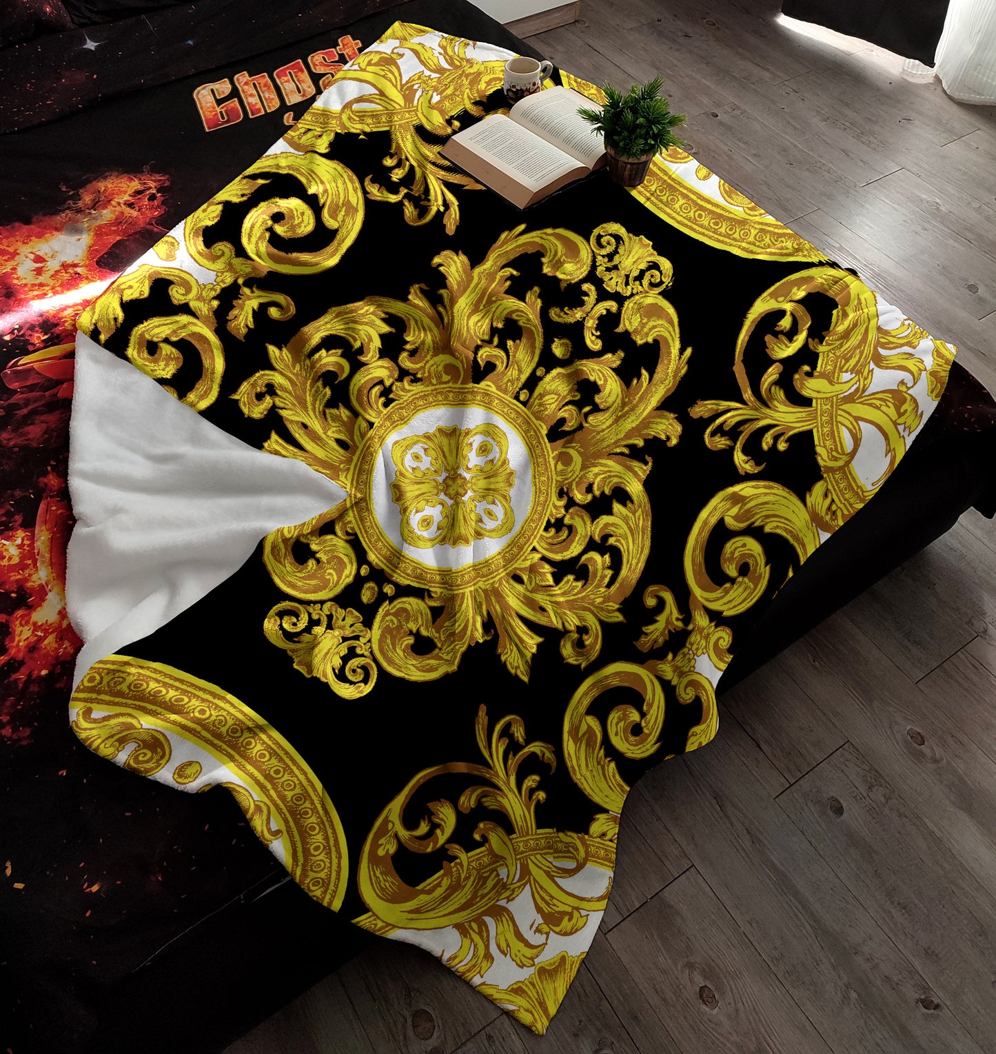 Unique design • Romantic Baroque design Flannel Blanket • Bedding • Bedspread • Blankets • Kids • Boys • Girls • Soft • Room • Decor • Gift
